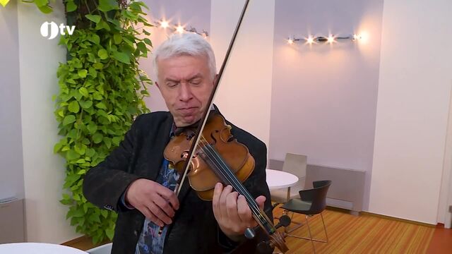 Jaroslav Svěcený - houslista
